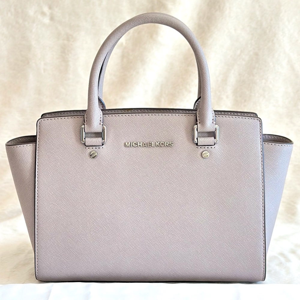 Michael Kors Selma Bag Pearl Grey